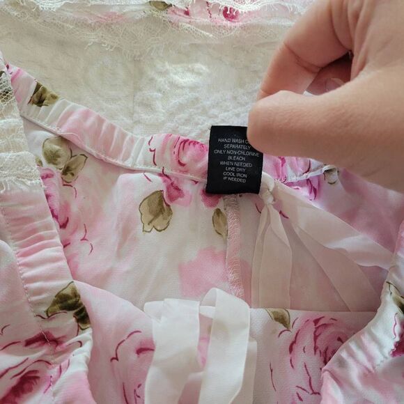 Fantasies by Morgan Taylor Floral Lace Cami & Shorts Set Women’s Small Pink Gree - Picture 3 of 8